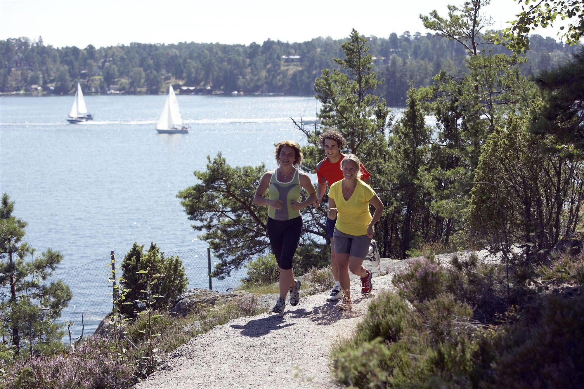 Djuronaset Hotell & Konferens Djurhamn Exterior photo